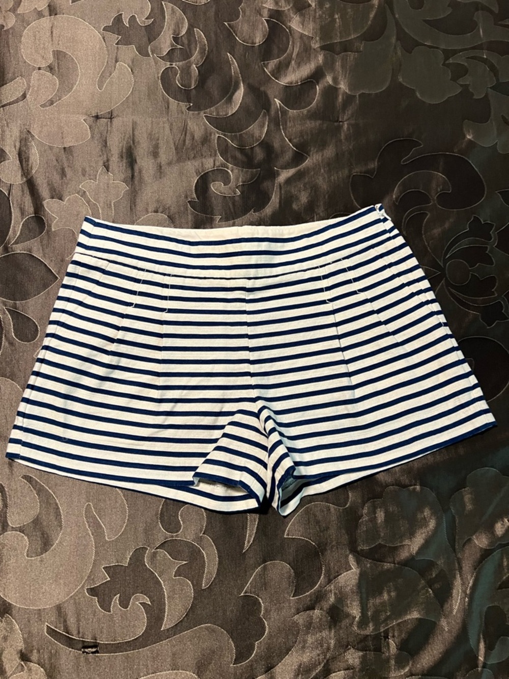 J. Crew Navy and White Linen Cotton Striped Shorts 2.5inch Inseam Women’s Size 8